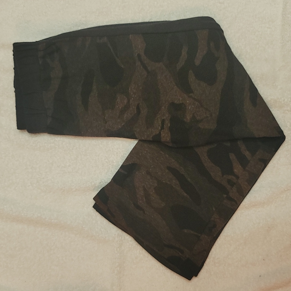 Vintage Havana Camo Sweets PRICE DROP FROM $25 TO $19